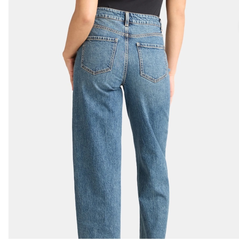 Time and Tru Women's High Rise Barrel Jeans - Picture 5 of 5